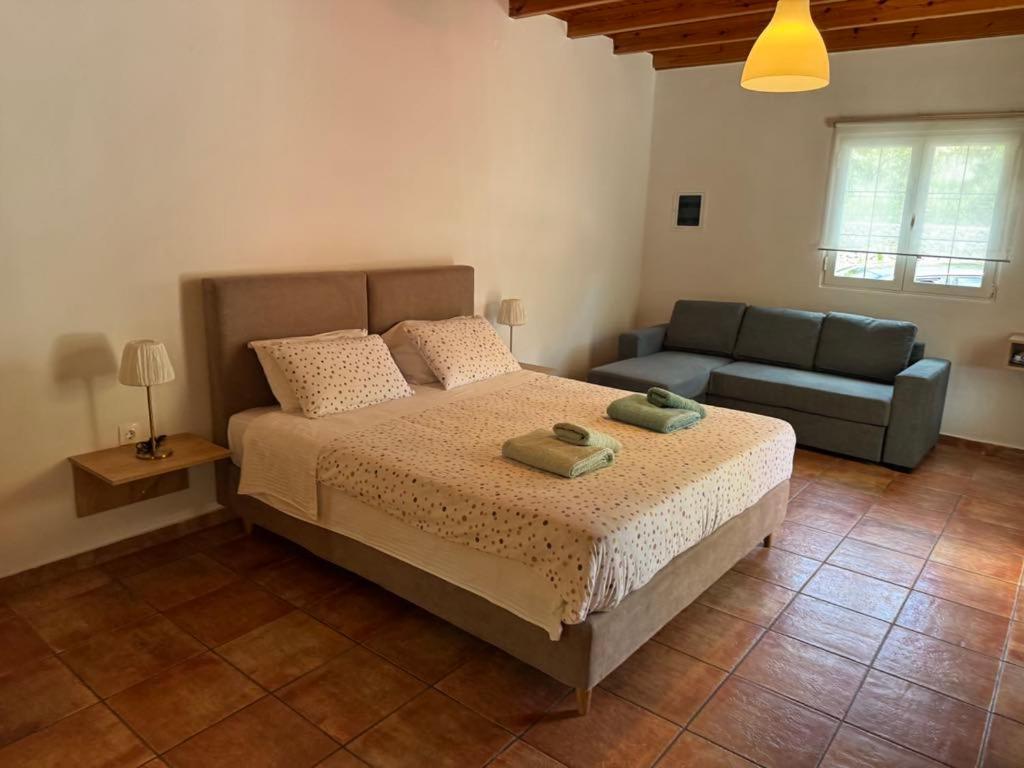 Pieros Lisipios Apartment *